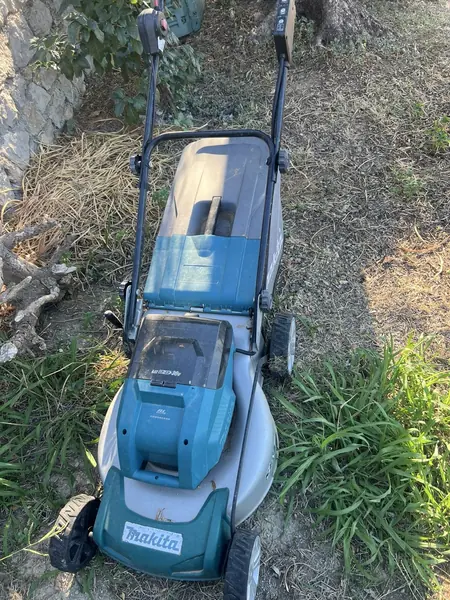 Tondeuse à gazon sans fil 36v Makita